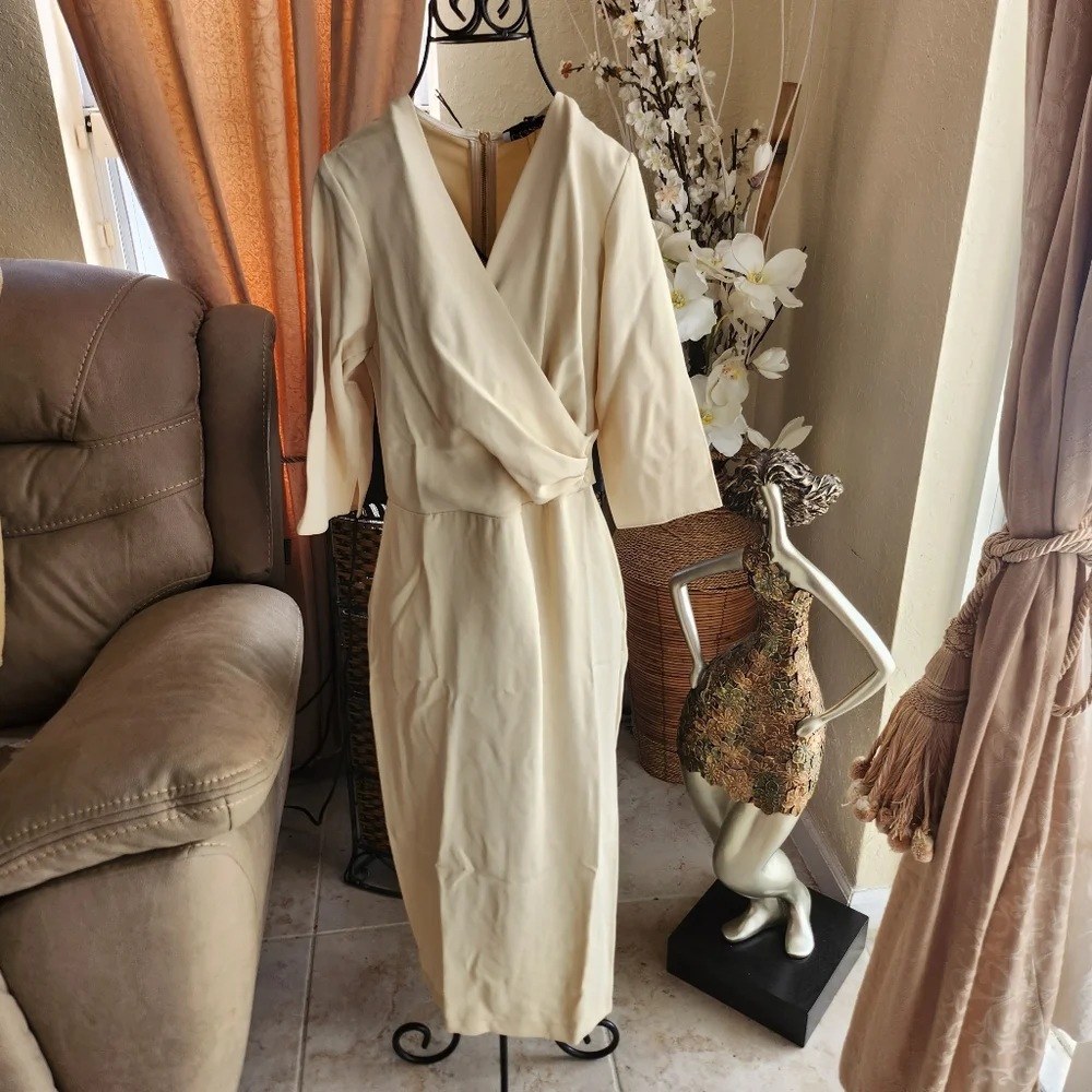 Closet London button side wrap midi dress in ecru size 4 NEW